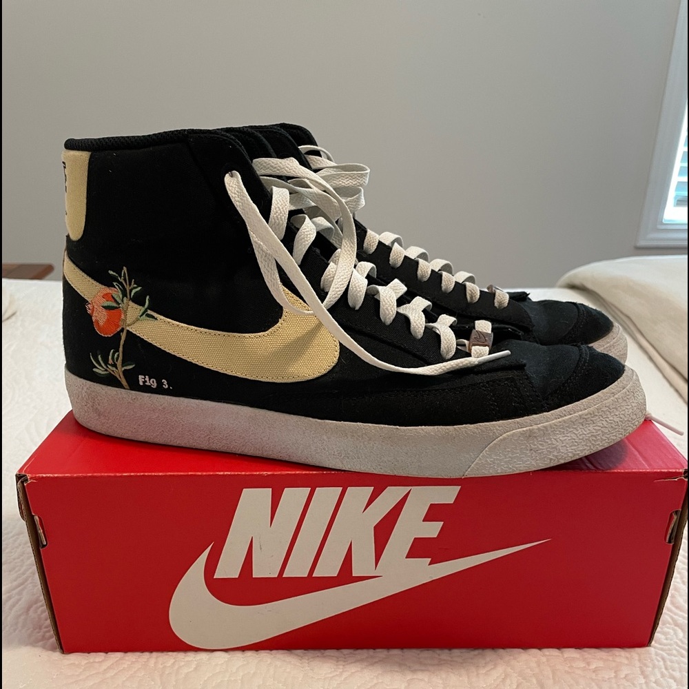 Nike Blazer Mid ‘77 “Pomegranate”